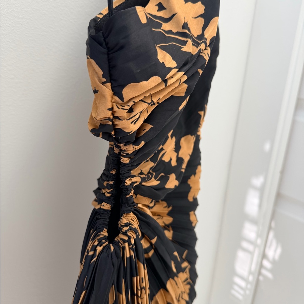 Vici Black One-Shoulder Dress with Gold Floral Motif XS - Picture 7 of 10
